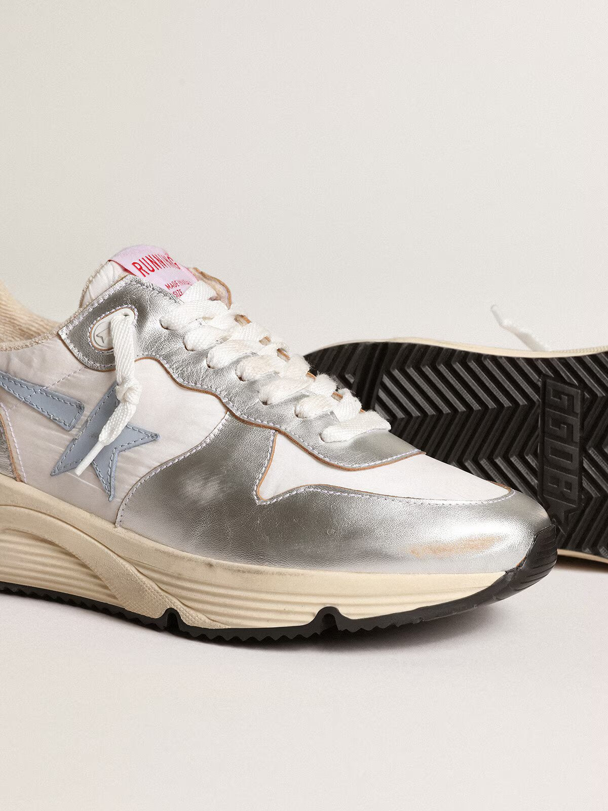 GGDB - Running Sole en nylon et cuir laminé argenté avec étoile bleu ciel